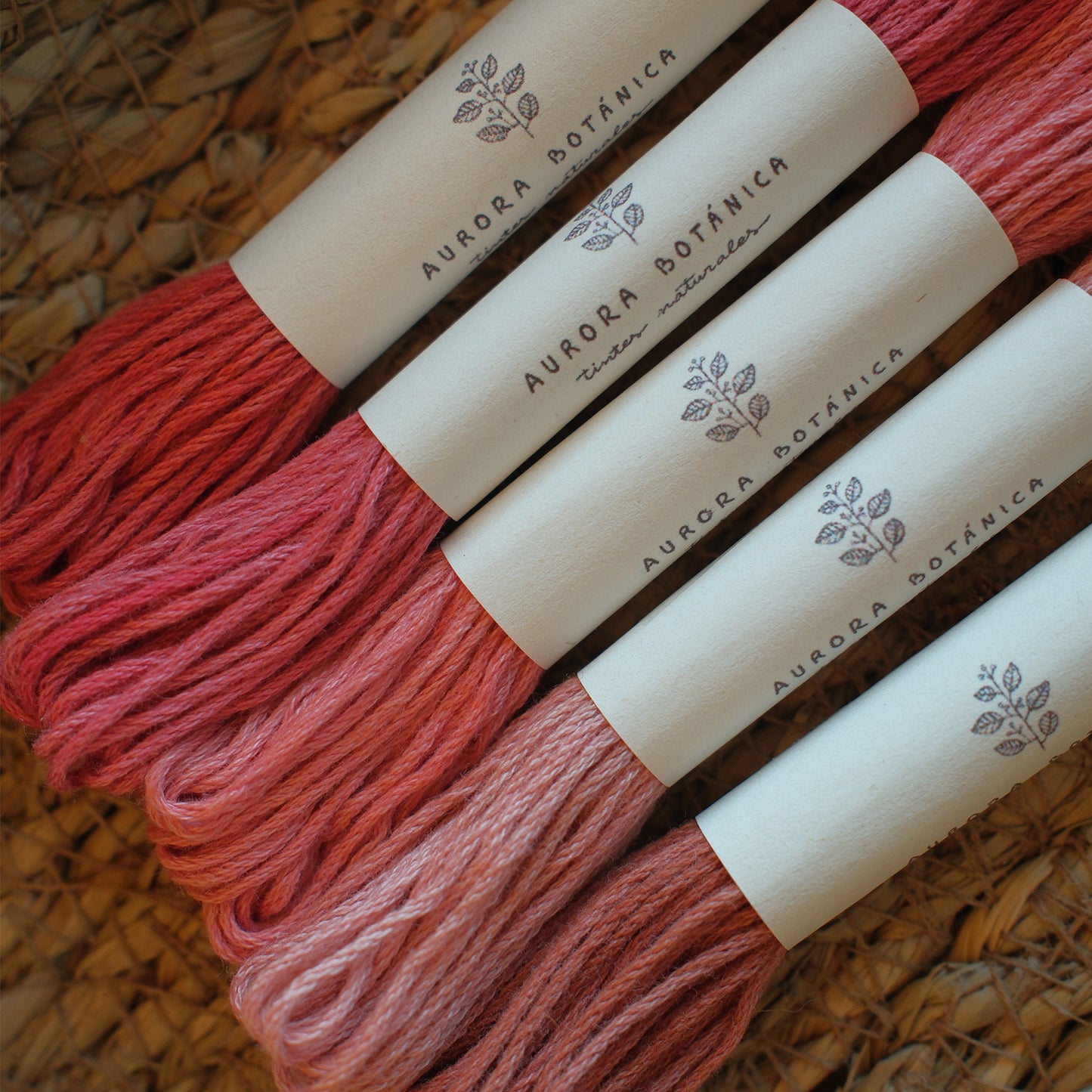 Set hilos Mouliné teñidos con Rubia y Palo brasil