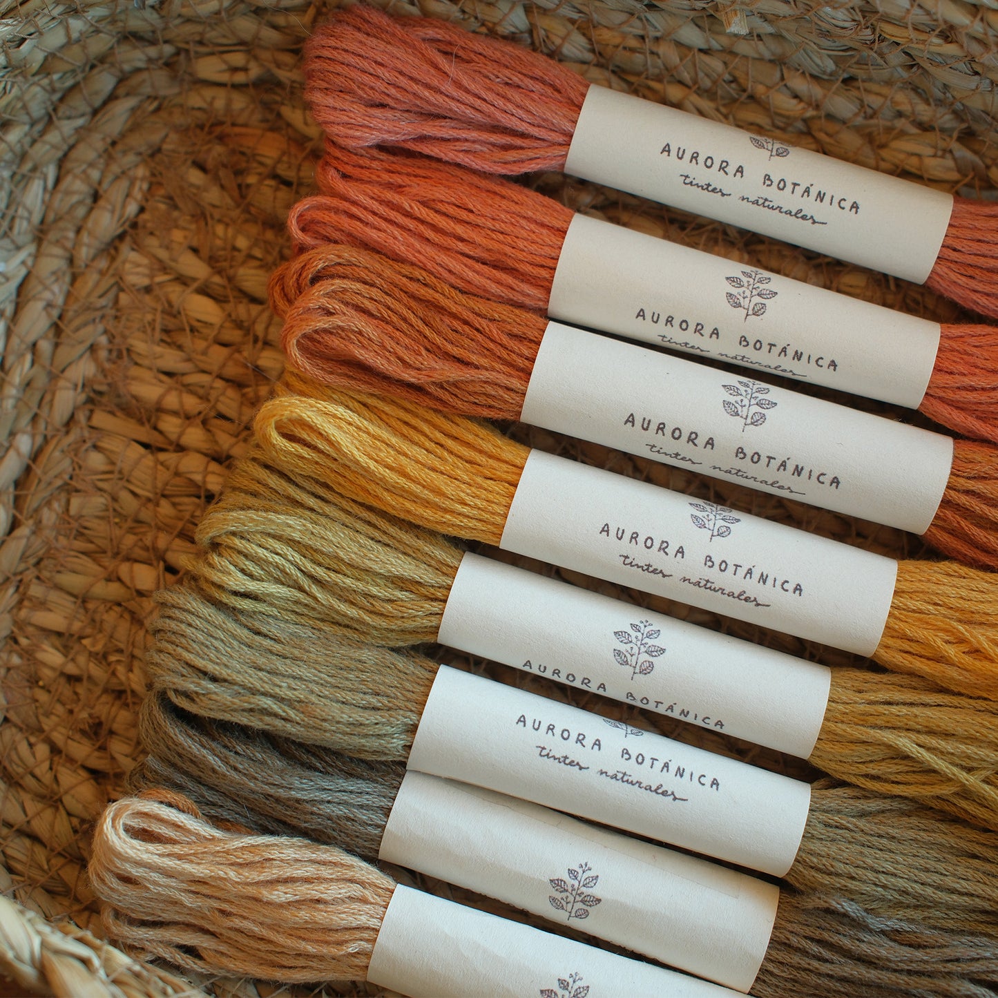 Set hilos Mouline teñidos con tintes naturales